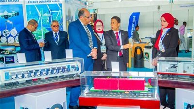 السفير المصري لدى تنزانيا يتفقد الجناح المصري في معرض دار السلام التجاري الدولي