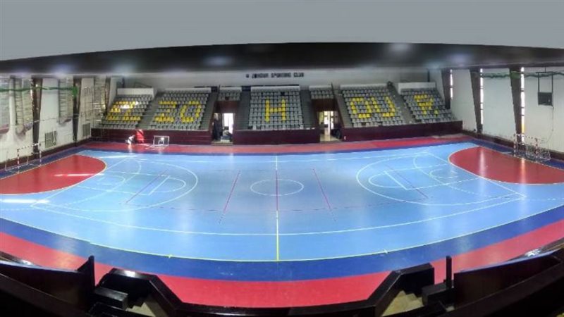 الصالة المغطاه بنادي