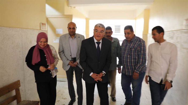 محافظ المنيا يتفقد