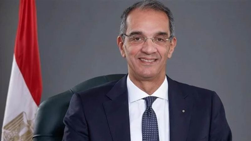 وزير الاتصالات وتكنولوجيا