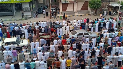 مئات الآلاف يؤدون صلاة عيد الأضحى في الساحات ببني سويف