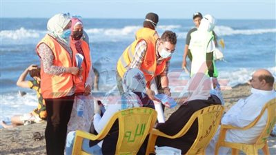 حملات توعية بخطورة المخدرات بشواطئ مصيف بلطيم في أول أيام عيد الأضحى