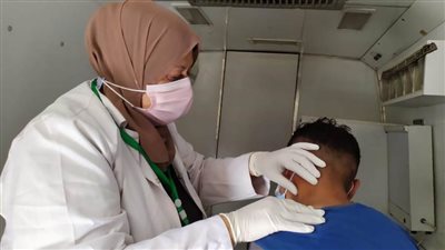 علاج 1070 مواطنًا في قافلة لصحة بني سويف بقرية الدهابية