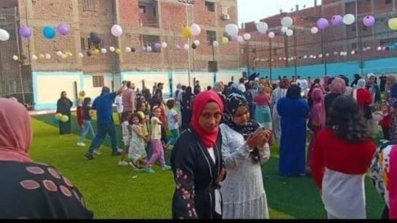 احتفال الأطفال بالعيد