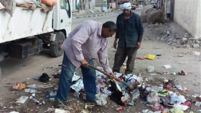 انتظام أعمال النظافة العامة ورفع المخلفات والقمامة بالتل الكبير 