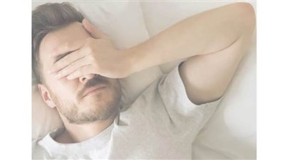 هل تنام 8 ساعات وتستيقظ متعبًا؟.. إليك أبرز الأسباب