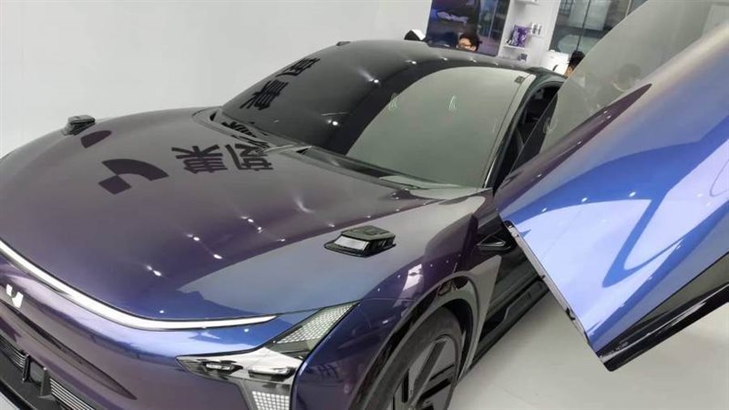 سيارة ذاتية القيادة