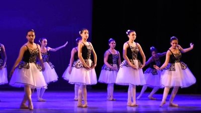 مشاهد من الباليهات العالمية لمواهب الأوبرا بالمسرح الكبير