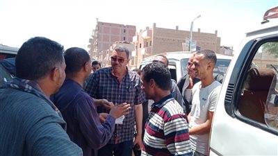 محافظ أسيوط يوجه بإحكام الرقابة على مواقف السيارات ومحطات الوقود 