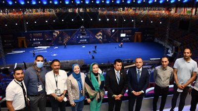 وزير الشباب والرياضة يتفقد منافسات بطولة العالم للسلاح باستاد القاهرة