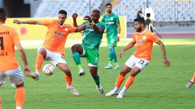 التعادل السلبي يسيطر على لقاء المصري وفاركو 