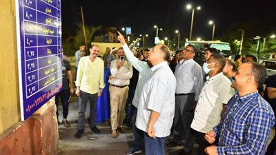 محافظ أسيوط: استمرار الحملات على مواقف السيارات ومحطات الوقود