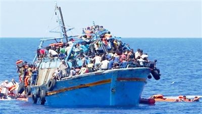 الحرس البحري التونسي يحبط عملية هجرة غير شرعية وينقذ 15 شخصًا