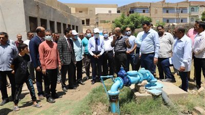 محافظ المنيا يتفقد مشروعات المبادرة الرئاسية 