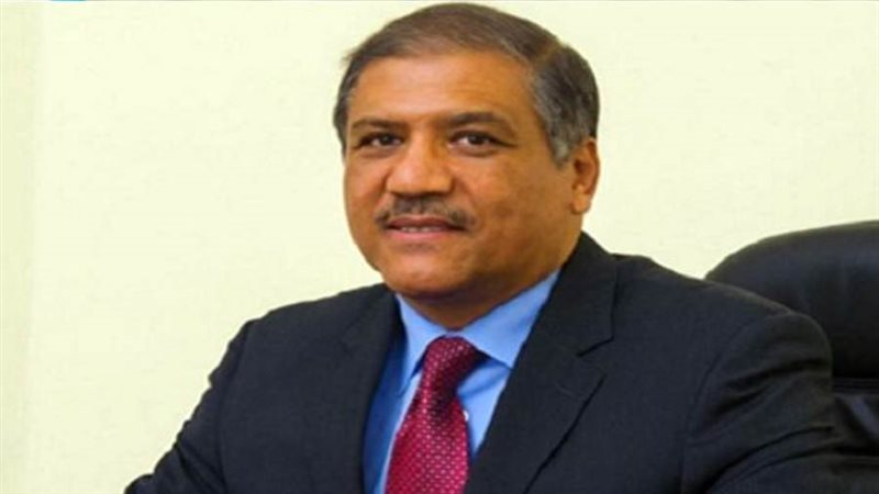 الدكتور عفت السادات