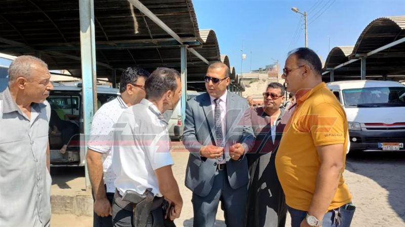 متابعة مواقف السيارات