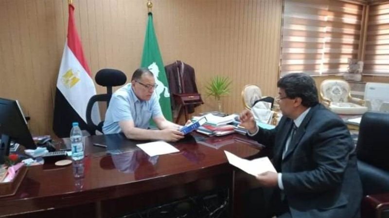 محافظ الشرقية ومدير