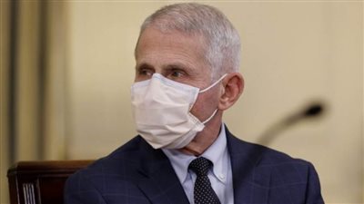 فاوتشي يعلن تقاعده بنهاية ولاية بايدن