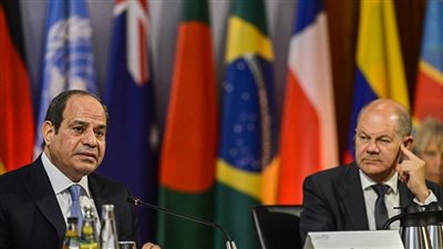 الرئيس السيسي داعيًا مراسلا أجنبيا لزيارة مصر: نحترم شعوبنا لأننا نحبها وليس لإرضائكم