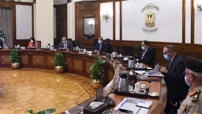 رئيس الوزراء يستعرض مخططات زيادة الطاقة الفندقية بمدينة العلمين الجديدة