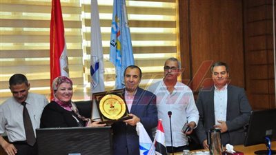 جامعة كفر الشيخ تكرم الدكتور رضا صالح لانتهاء فترة عمله