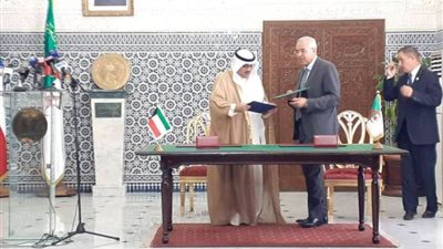 الجزائر والكويت توقعان برنامجا تنفيذيا للتعاون القضائي وتبادل الخبرات القانونية