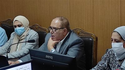 مجلس كلية طب بني سويف يستعرض إنجازات الدكتور عاطف مرسي بمناسبة انتهاء عمادته