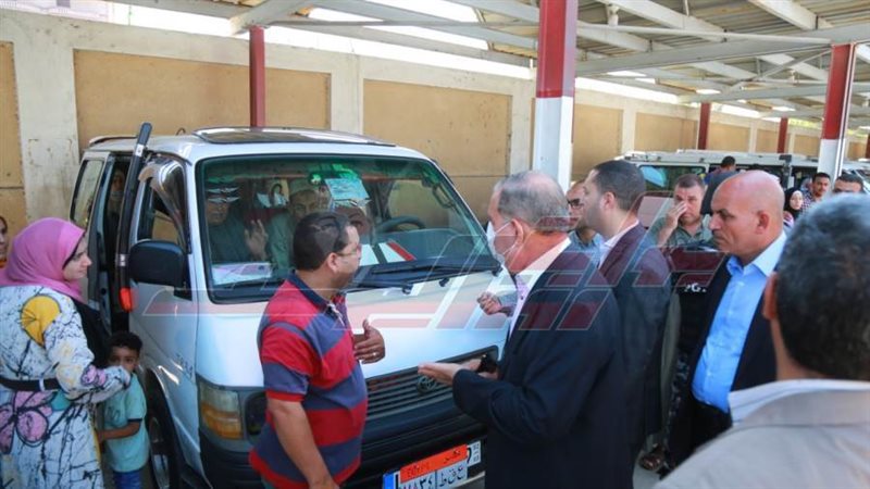 جولة المحافظ