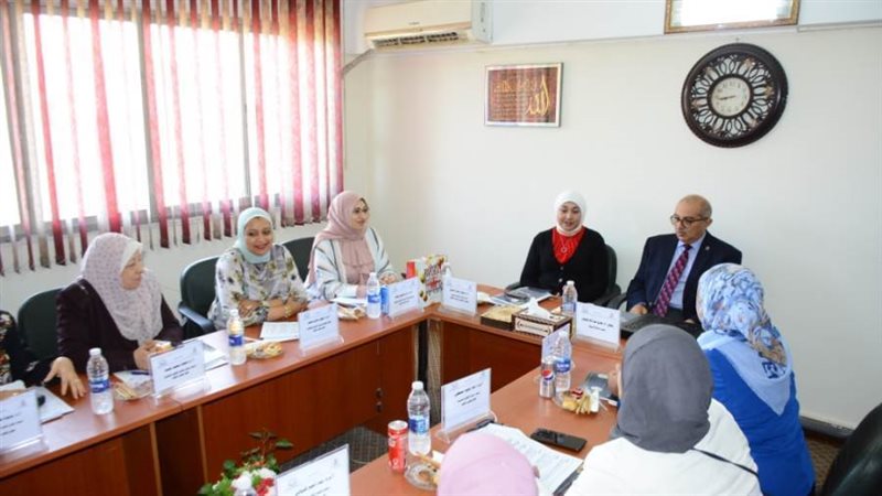 مجلس كلية التربية