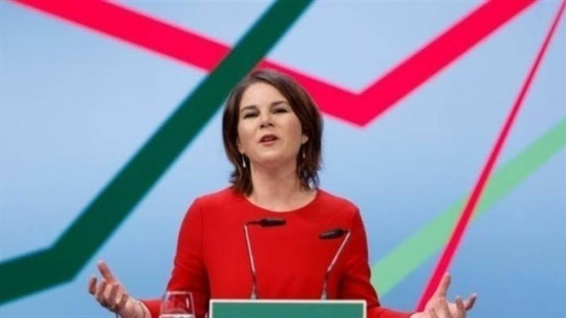 أنالينا بيربوك وزيرة