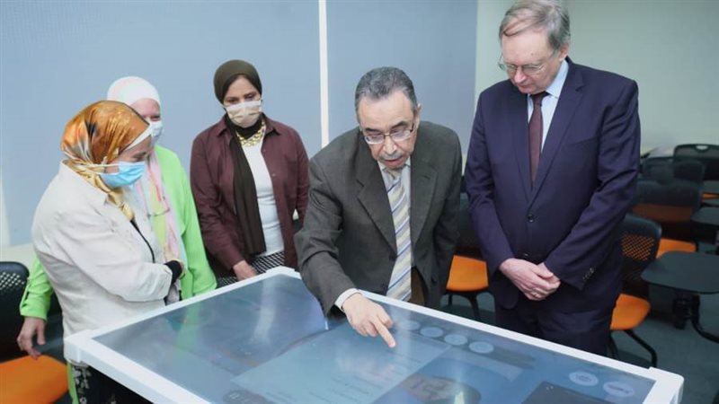 وفد الأكاديمية العربية