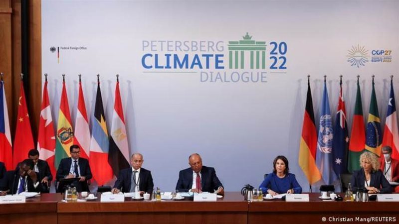 جانب من حوار بيترسبرج