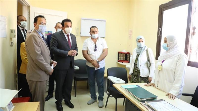 عبد الغفار في زيارته