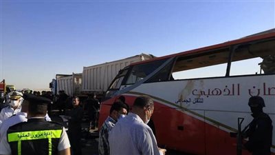  حادث وفاة 22 في تصادم أتوبيس.. النيابة العامة بالمنيا تحقق مع السائقين