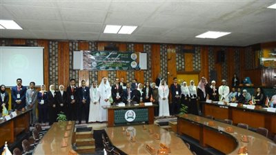 الجلسة الختامية لنموذج محاكاة جامعة الدول العربية في موسمها العاشر بجامعة أسيوط 