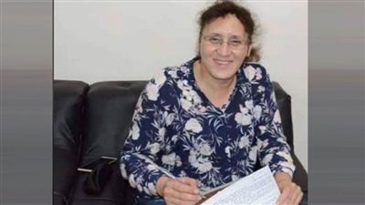 تهاني طوسون مشرفًا على الكرة الطائرة بالتنمية الشبابية بالجزيرة 