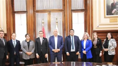 استعدادا لقمة المناخ.. وزير الزراعة يستقبل وفد لجنة المناخ بتنسيقية شباب الأحزاب