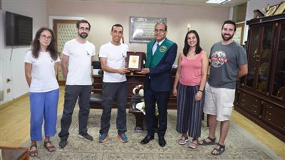 بالتعاون مع جامعة قرطبة الإسبانية طب بيطري سوهاج تنظم يومًا علميًا