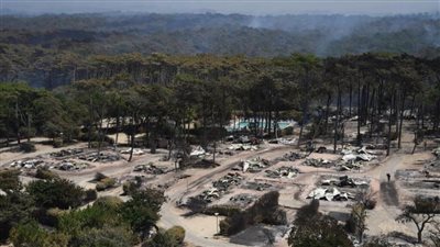 سائحو جيروند الفرنسية: فقدنا كل شيء في حرائق الغابات