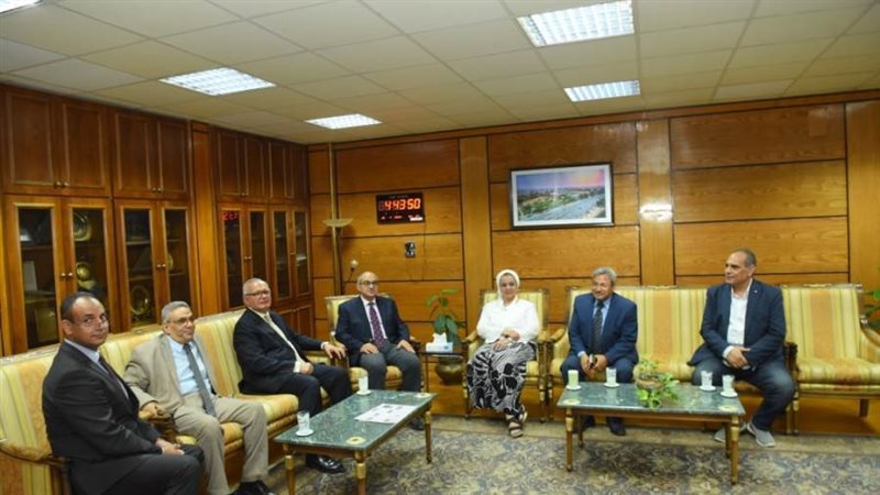 رئيس جامعة أسيوط