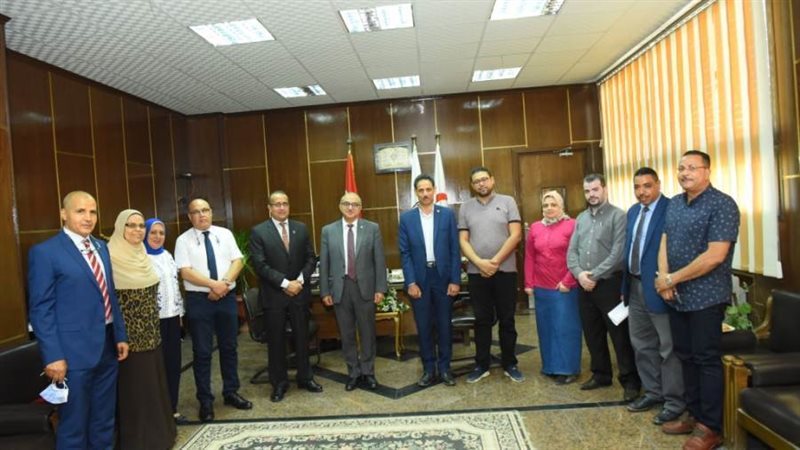 رئيس جامعة أسيوط