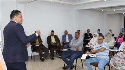 إعداد القادة: تقدم الدول ومؤسساتها يرتبط بالتنمية والأمن