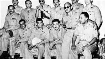 بالأسماء.. مجلس قيادة الثورة يدخل التاريخ