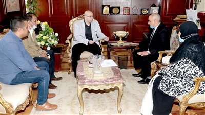  محافظ بني سويف يبحث مع جهاز التعبئة والإحصاء  تدعيم التعاون المثمر