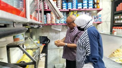 حملات رقابية يومية على الأسواق والمحلات والمخابز  بالإسكندرية