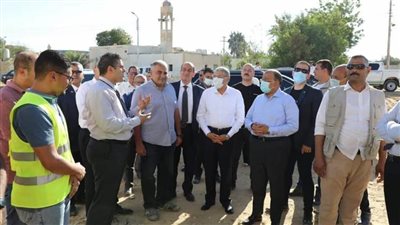 وزير التنمية المحلية ومحافظ المنيا يتفقدان مشروعات 