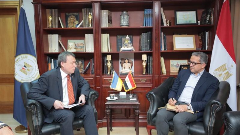 خلال اللقاء