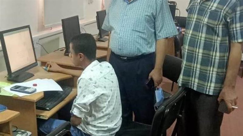 عقد اختبارات القبول