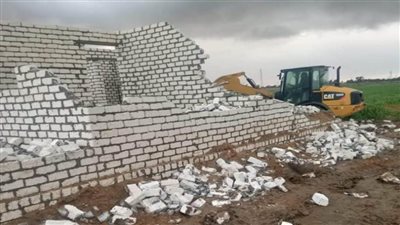 محافظ الإسماعيلية يوجه بالتصدِّي الحاسم لأشكال التعدِّي وحماية الأرض الزراعية