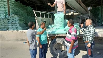 ضبط 3650 شيكارة دقيق بلدي مدعم ناقص الوزن داخل مطحن بكفر الدوار